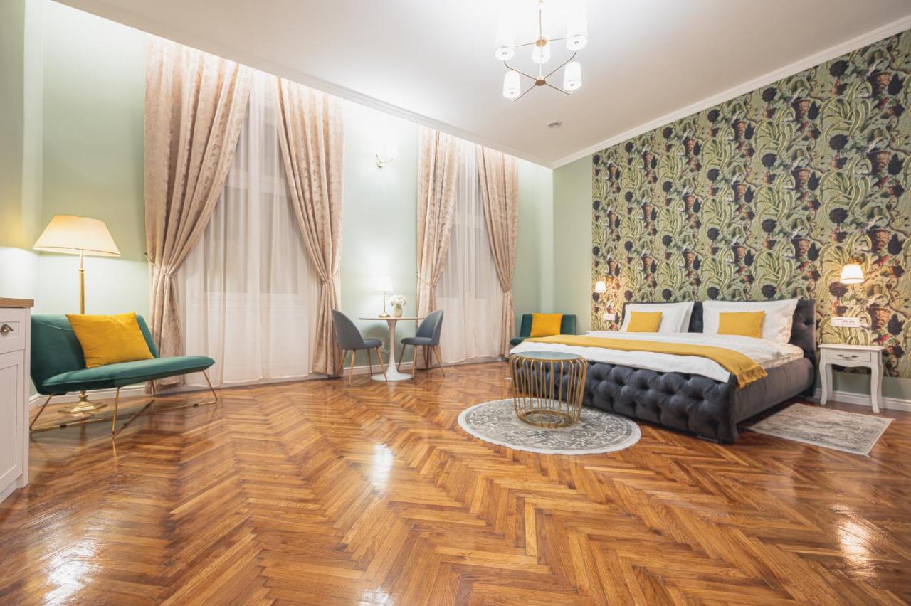 Central Park Apartments Орадеа Екстериор снимка